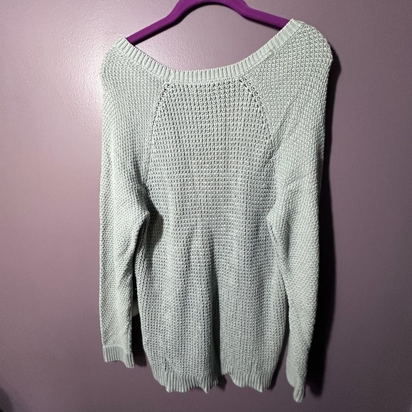 Sonoma Women's Soft Gray Crew Neck Sweater - Picture 3 of 3